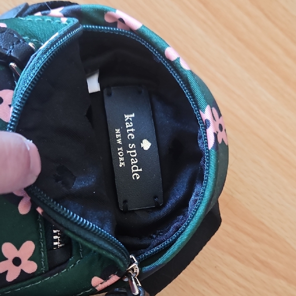Kate Spade Green and Pink Floral Key Holder - Picture 4 of 4